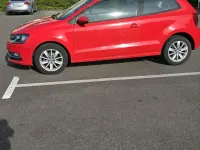 Gebraucht VW Polo 60 PS (44 kW) 2016 Rot Kleinwagen