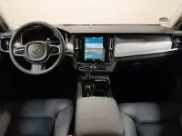 Używany Volvo V90 Core 253 KM (186 kW) 2025 Czarny Kombi