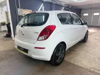 Gebraucht Hyundai i20 Style 101 PS (74 kW) 2014 Weiß Kleinwagen