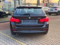 Gebraucht BMW 318 136 PS (100 kW) 2019 Schwarz Kombi