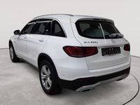 Gebraucht Mercedes GLC300e 211 PS (155 kW) 2021 Polarweiß SUV