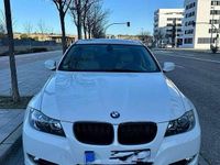 Gebraucht BMW 328 234 PS (172 kW) 2010 Weiß Limousine