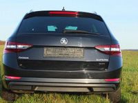 Gebraucht Skoda Superb 150 PS (110 kW) 2018 Schwarz Kombi