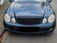 Gebraucht Mercedes E220 150 PS (110 kW) 2002 Blau Limousine