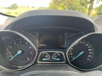 Gebraucht Ford Kuga Titanium 150 PS (110 kW) 2018 Schwarz SUV