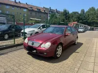 Gebraucht Mercedes C220 143 PS (105 kW) 2002 Rot Coupé