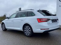 Gebraucht Skoda Superb 156 PS (114 kW) 2024 Weiß Kombi