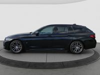 gebraucht BMW 530 i Touring 2.0 M Sport Mild-Hybrid Sportpaket HUD Luftfederung StandHZG AHK-klappbar