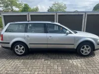 Używany VW Passat Basis 110 KM (80 kW) 2001 Srebrny Kombi