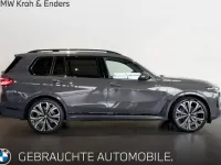 Gebraucht BMW X7 M Sport 530 PS (389 kW) 2023 Dravitgrau metallic SUV