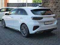 Gebraucht Kia Ceed GT-Line 160 PS (117 kW) 2023 Weiß Kleinwagen