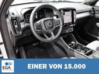 Gebraucht Volvo XC40 Plus 211 PS (155 kW) 2023 Weiß metallic SUV