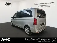 Gebraucht Mercedes V300 237 PS (174 kW) 2022 Brillantsilber metallic Van / Kleinbus