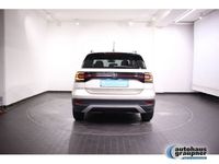 Gebraucht VW T-Cross Move 110 PS (80 kW) 2023 Silber / ivory silver (metallic) SUV
