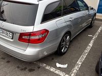 Gebraucht Mercedes E220 Avantgarde 170 PS (125 kW) 2013 Grau Limousine