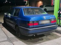 Gebraucht VW Vento 75 PS (55 kW) 1996 Blau Limousine