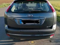 Gebraucht Ford Focus 115 PS (84 kW) 2005 Grau Limousine