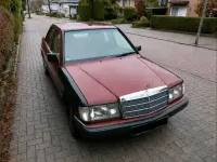 Gebraucht Mercedes 190 100 PS (73 kW) 1991 Rot Limousine