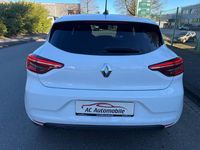 Second-hand Renault Clio V Evolution 91 CP (66 kW) 2023 Alb Hatchback