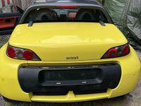 Second-hand Smart Roadster 84 CP (61 kW) 2004 Galben Cabrio