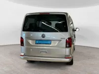 Gebraucht VW Multivan Comfortline 204 PS (150 kW) 2023 Silber Van / Kleinbus