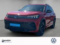 Gebraucht VW Tiguan R-line 193 PS (141 kW) 2024 Persimmon red metallic SUV