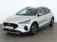 Używany Ford Focus Active 125 KM (91 kW) 2023 Srebrny Sedan/Limuzyna