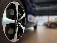 Gebraucht Mercedes C300e 320 PS (235 kW) 2021 Blau Limousine