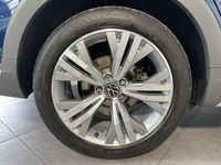 Gebraucht VW Passat Alltrack 200 PS (147 kW) 2021 Aquamarinblau Kombi