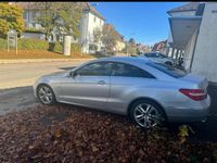 Gebraucht Mercedes E220 Avantgarde 170 PS (125 kW) 2010 Silber Coupé