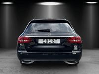 Gebraucht Mercedes C300e 194 PS (142 kW) 2021 Schwarz Limousine