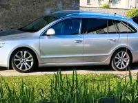 Używany Skoda Superb 170 KM (125 kW) 2012 Srebrny Kombi