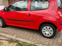 Gebraucht Renault Twingo 75 PS (55 kW) 2009 Rot Kleinwagen