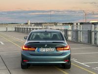 Gebraucht BMW 330e Advantage 292 PS (214 kW) 2019 Limousine