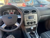 Gebraucht Ford Focus 108 PS (79 kW) 2011 Grün Kombi