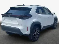 Neu Toyota Yaris Cross 130 PS (95 kW) 2026 Weiß SUV