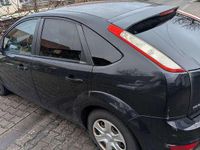Używany Ford Focus Titanium 101 KM (74 kW) 2011 Czarny Sedan/Limuzyna