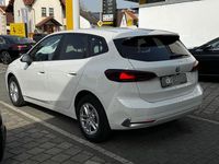 Gebraucht BMW 220 Active Tourer Performance 156 PS (114 kW) 2023 Weiß Van / Kleinbus