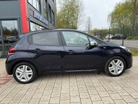 Gebraucht Peugeot 208 Style 99 PS (72 kW) 2016 Blau Kleinwagen