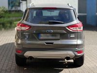 Second-hand Ford Kuga 150 CP (110 kW) 2016 Gri SUV