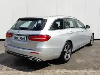 Gebraucht Mercedes E220 194 PS (142 kW) 2019 Iridiumsilber  metalliclack Kombi