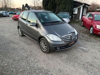Gebraucht Mercedes A180 109 PS (80 kW) 2011 Grau Kleinwagen