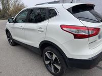Gebraucht Nissan Qashqai 130 PS (95 kW) 2016 Weiß SUV