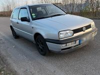 Gebraucht VW Golf 90 PS (66 kW) 1996 Silber Coupé