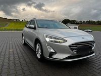 Gebraucht Ford Focus 120 PS (88 kW) 2019 Silber Kombi