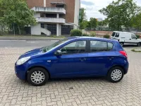 Gebraucht Hyundai i20 Edition 77 PS (56 kW) 2011 Blau Kleinwagen