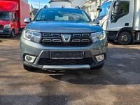 Gebraucht Dacia Sandero Stepway 90 PS (66 kW) 2017 Grau Limousine