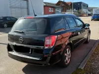 Używany Opel Astra 115 KM (84 kW) 2007 Czarny Kombi
