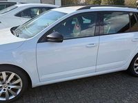 Gebraucht Skoda Octavia RS 184 PS (135 kW) 2019 Weiß Kombi