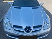 Gebraucht Mercedes SLK200 184 PS (135 kW) 2010 Silber Cabrio